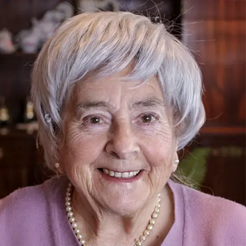 Lea B. - Virginia, USA